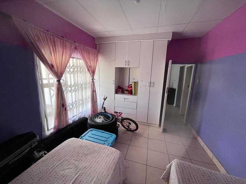 3 Bedroom Property for Sale in Roodepan Northern Cape